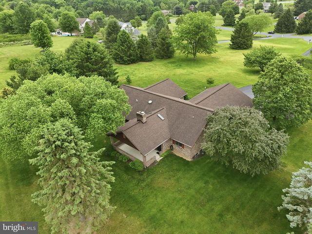 6 ENCK CIRCLE, Enola, PA 17025