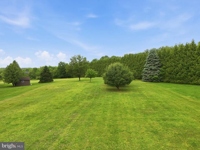 6 ENCK CIRCLE, Enola, PA 17025