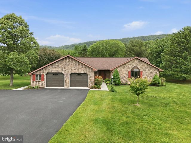 6 ENCK CIRCLE, Enola, PA 17025