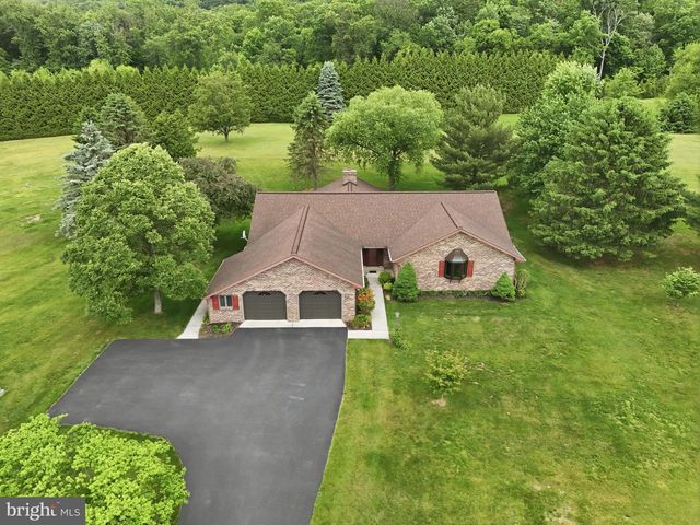 6 ENCK CIRCLE, Enola, PA 17025