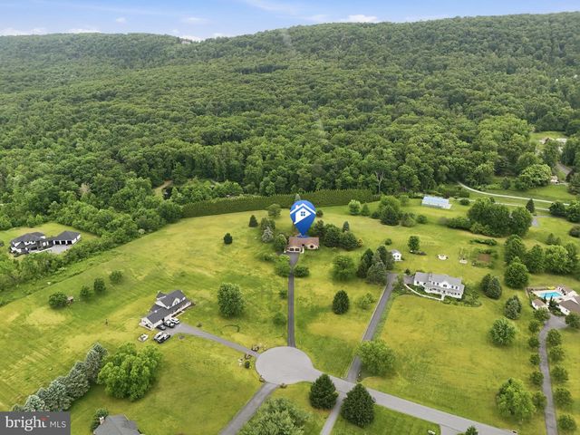6 ENCK CIRCLE, Enola, PA 17025