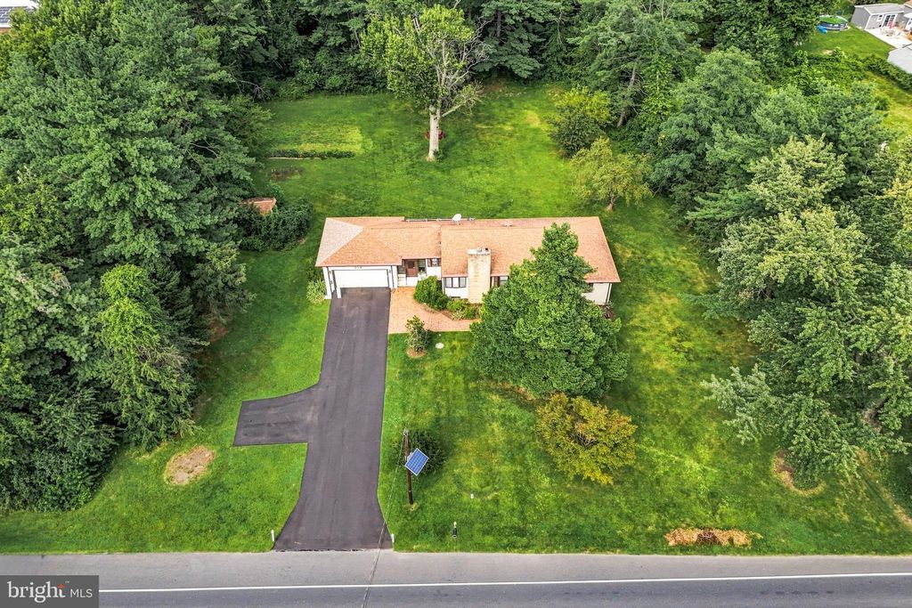 805 N LENOLA RD, MOORESTOWN, NJ 08057 — photo 2