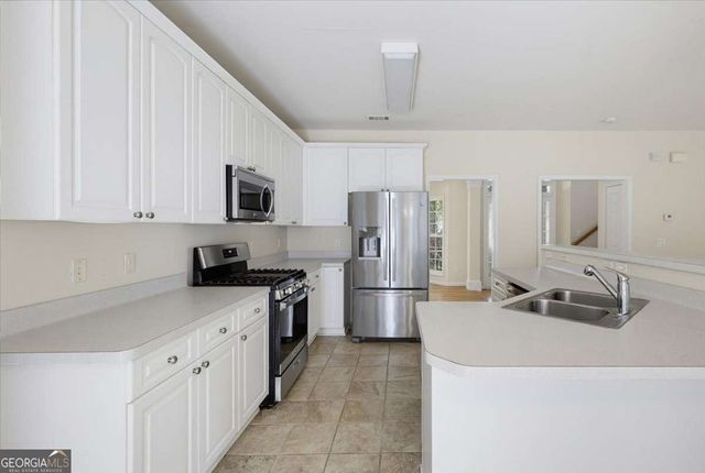 805 Chelsea Wood Court, Stockbridge, GA 30281