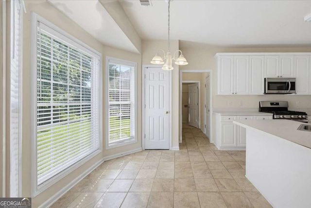 805 Chelsea Wood Court, Stockbridge, GA 30281