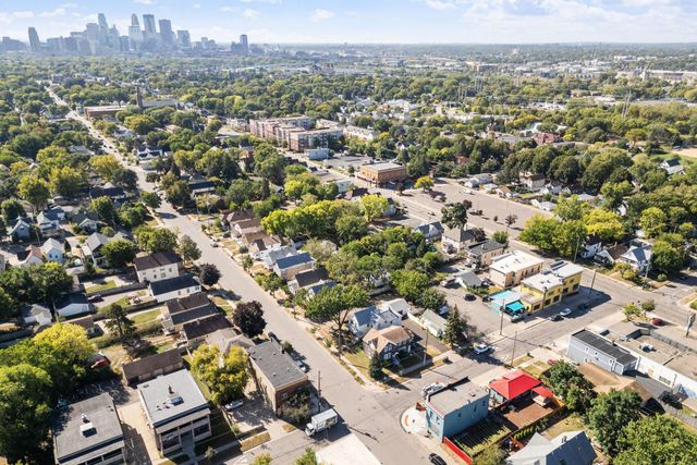 2110 4th Street NE, Minneapolis, MN 55418