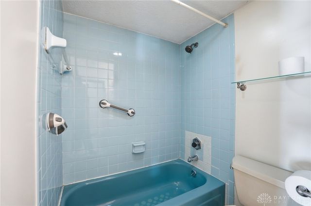 9109 Bindley Mounts Road, Blanchester, OH 45107