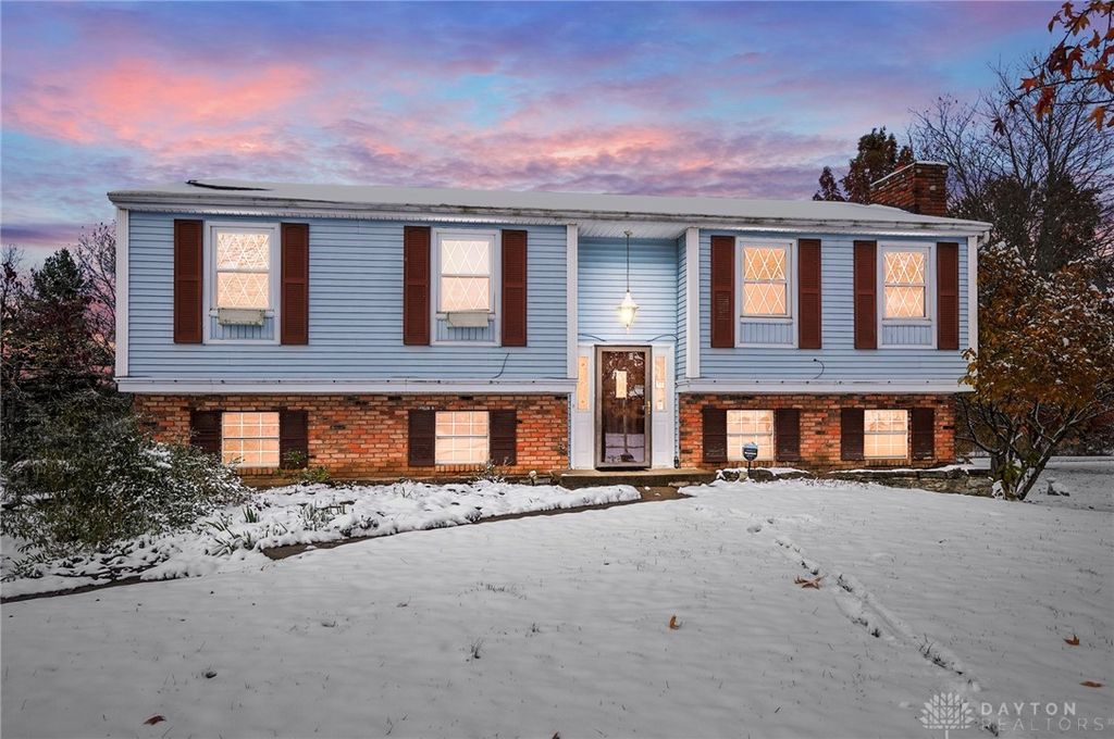 9109 Bindley Mounts Road, Blanchester, OH 45107