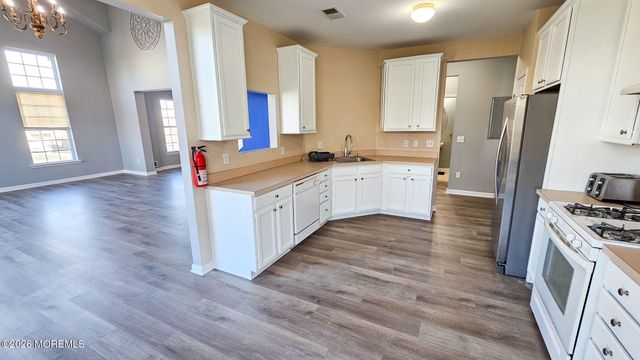 51 Farrah Drive, Manahawkin, NJ 08050