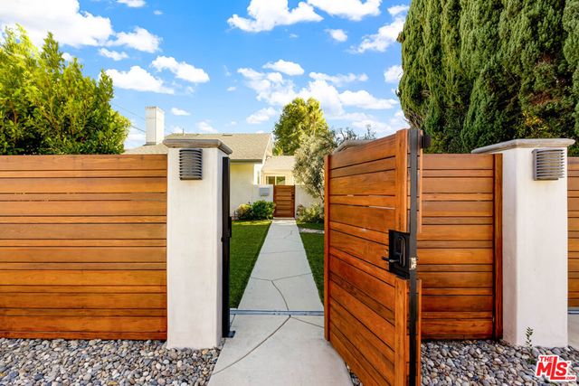 14516 Otsego Street, Los Angeles, CA 91403