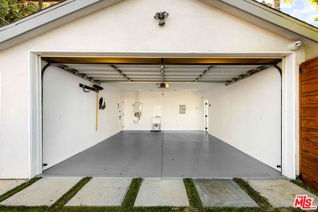 14516 Otsego Street, Los Angeles, CA 91403