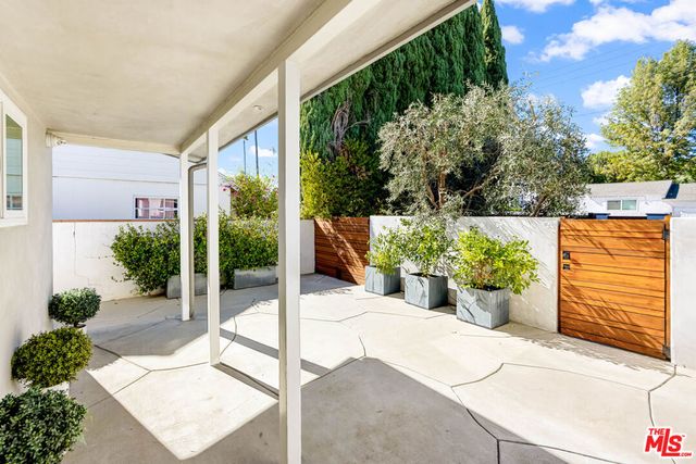 14516 Otsego Street, Los Angeles, CA 91403