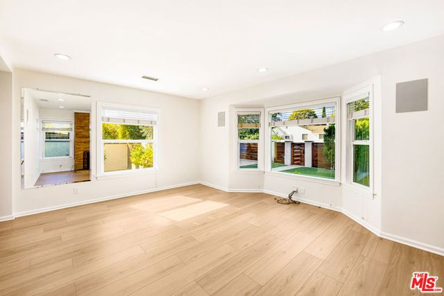 14516 Otsego Street, Los Angeles, CA 91403
