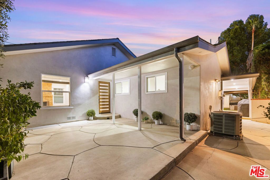 14516 Otsego Street, Los Angeles, CA 91403