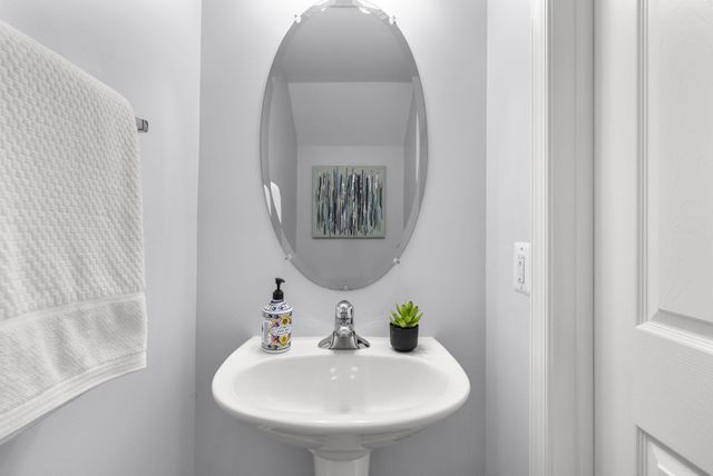 3222 THEODORE R HAGANS DR NE, Washington, DC 20018