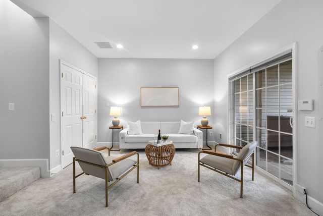 3222 THEODORE R HAGANS DR NE, Washington, DC 20018