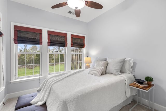 3222 THEODORE R HAGANS DR NE, Washington, DC 20018