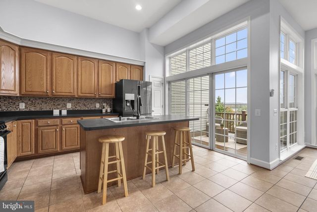 3222 THEODORE R HAGANS DR NE, Washington, DC 20018