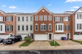 3222 THEODORE R HAGANS DR NE, Washington, DC 20018