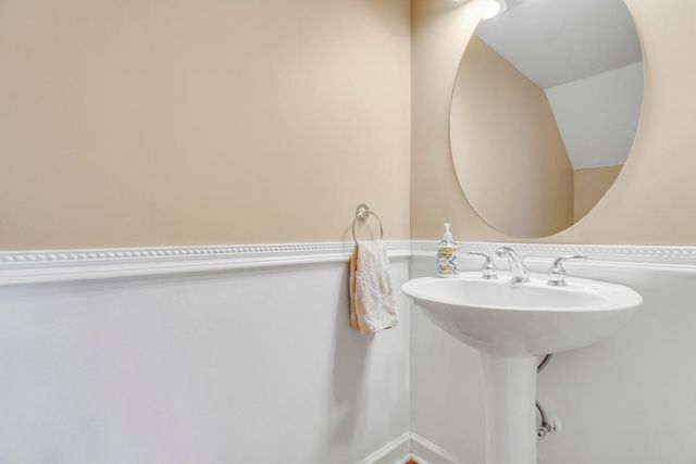 770 Bocce Court, Palm Beach Gardens, FL 33410