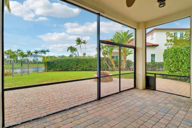 770 Bocce Court, Palm Beach Gardens, FL 33410