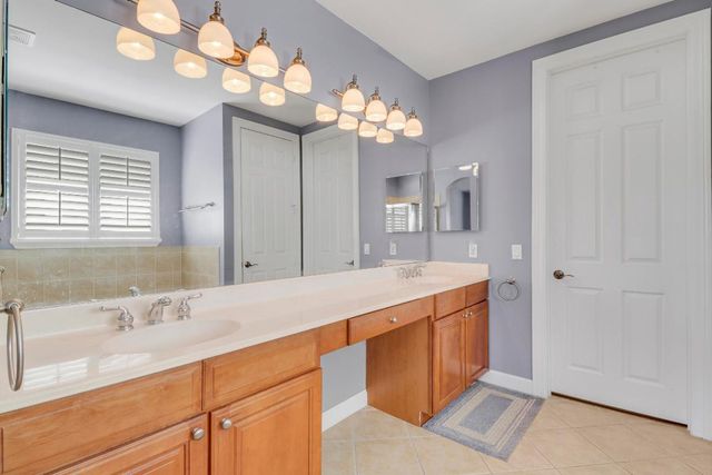 770 Bocce Court, Palm Beach Gardens, FL 33410