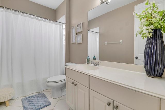 770 Bocce Court, Palm Beach Gardens, FL 33410