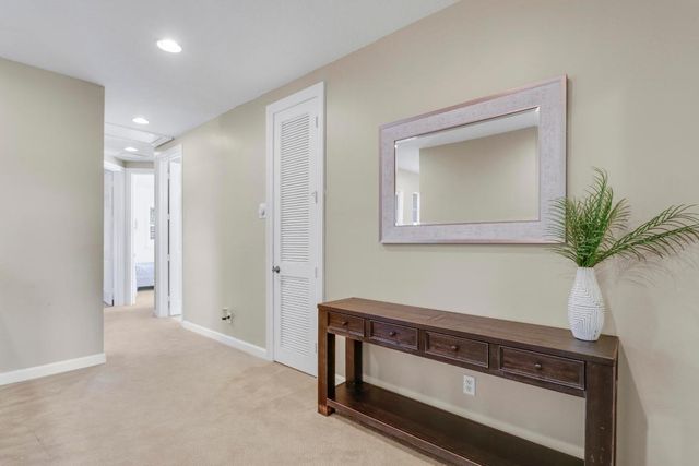 770 Bocce Court, Palm Beach Gardens, FL 33410