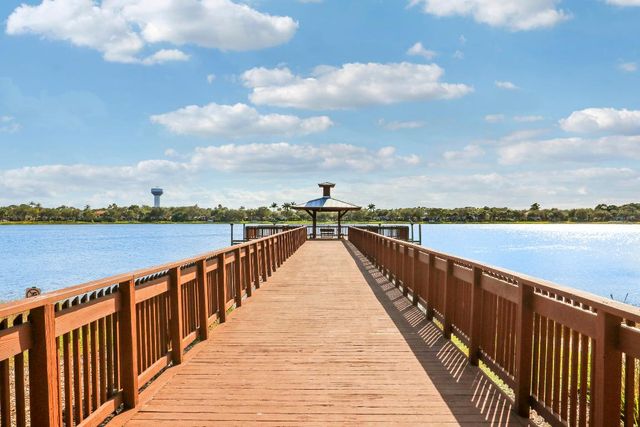 770 Bocce Court, Palm Beach Gardens, FL 33410