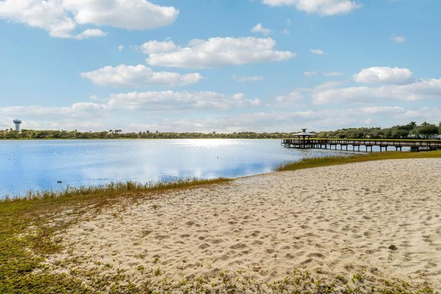 770 Bocce Court, Palm Beach Gardens, FL 33410