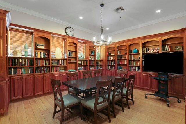 770 Bocce Court, Palm Beach Gardens, FL 33410