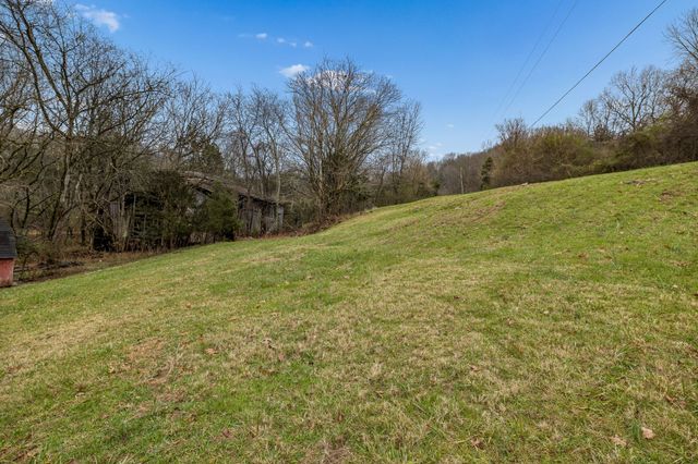 20 Willow Brook Ln, Carthage, TN 37030