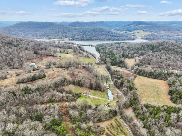 20 Willow Brook Ln, Carthage, TN 37030