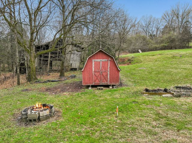 20 Willow Brook Ln, Carthage, TN 37030