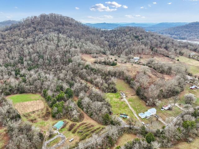 20 Willow Brook Ln, Carthage, TN 37030