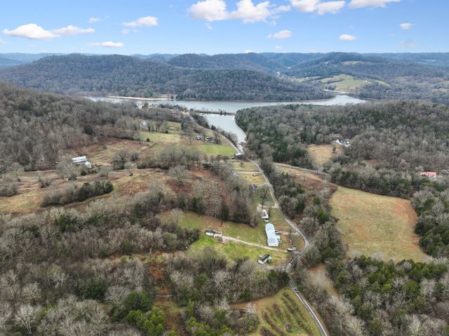 20 Willow Brook Ln, Carthage, TN 37030