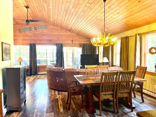5 South Cove Road, Wakefield, NH 03872
