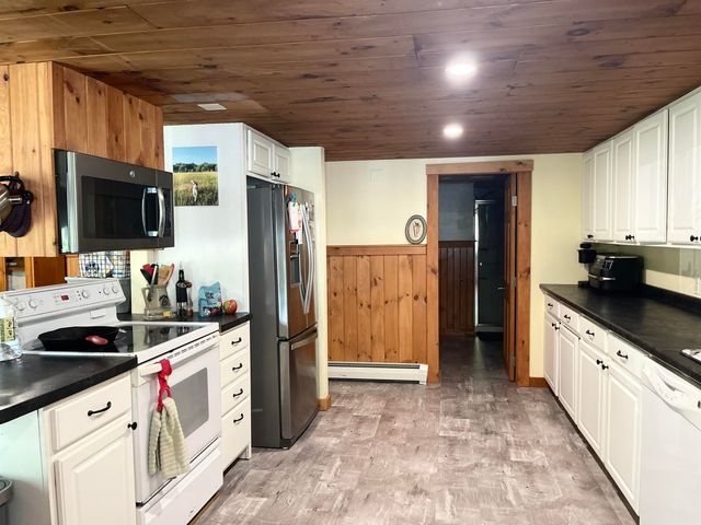 5 South Cove Road, Wakefield, NH 03872