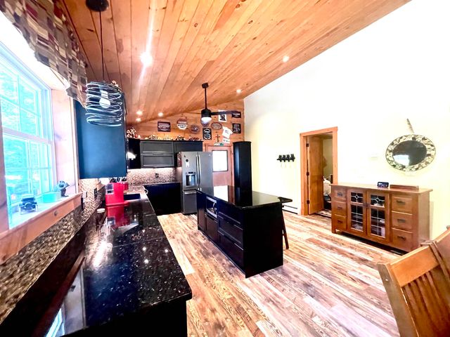 5 South Cove Road, Wakefield, NH 03872