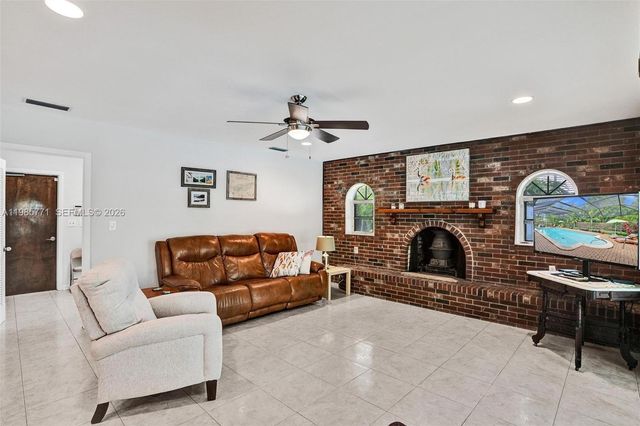 13110 SW 104th Ave, Miami, FL 33176