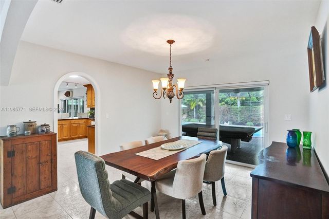 13110 SW 104th Ave, Miami, FL 33176