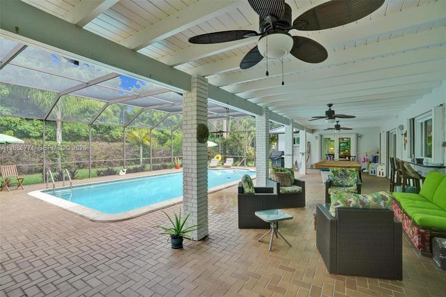 13110 SW 104th Ave, Miami, FL 33176