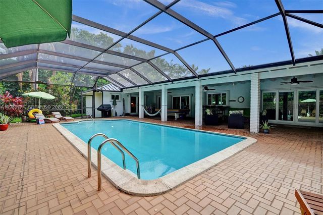 13110 SW 104th Ave, Miami, FL 33176