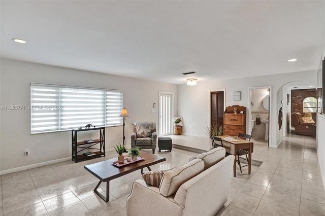 13110 SW 104th Ave, Miami, FL 33176