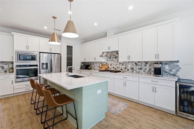 5909 SILVER SUN DRIVE, Apollo Beach, FL 33572