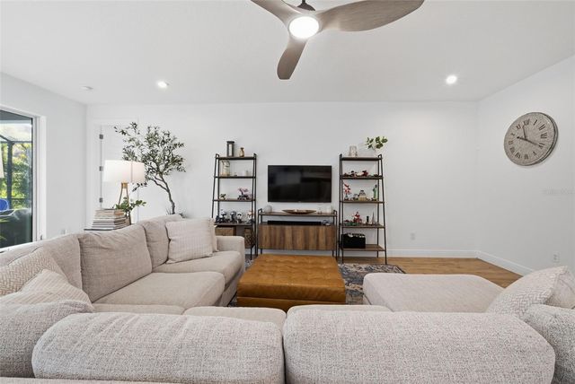 5909 SILVER SUN DRIVE, Apollo Beach, FL 33572