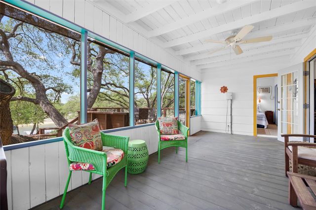 1131 Edgewater DR, Spicewood, TX 78669