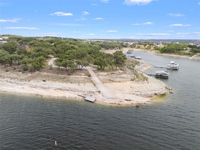 1131 Edgewater DR, Spicewood, TX 78669