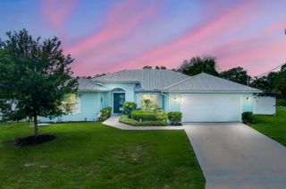 186 NE Dominican Terrace, Port Saint Lucie, FL 34983