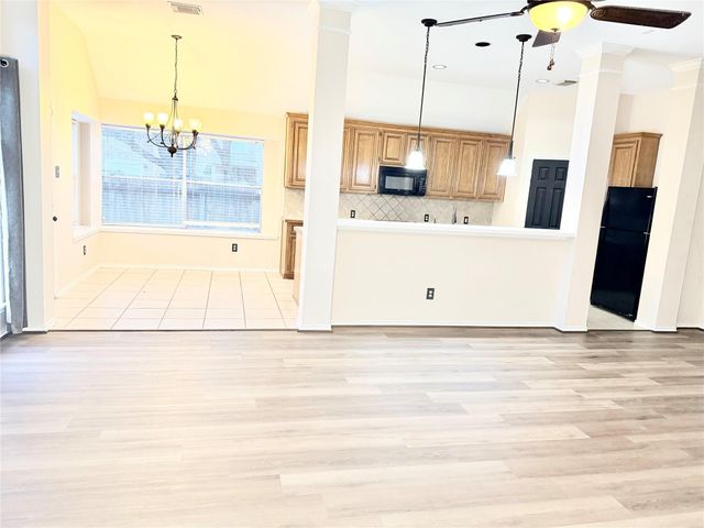 2935 Napoleonic Court, Houston, TX 77014