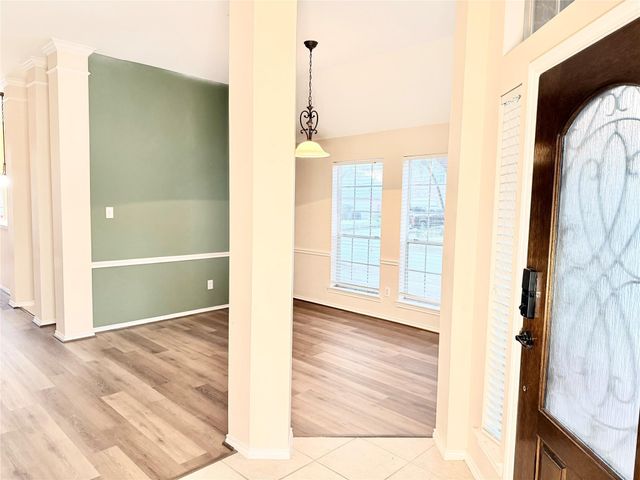 2935 Napoleonic Court, Houston, TX 77014